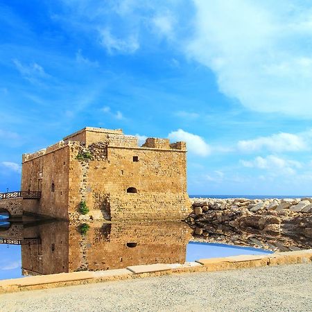 St Nicolas Apartments Paphos Exterior photo